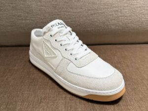 Кроссовки женские Prada Prada Outlet