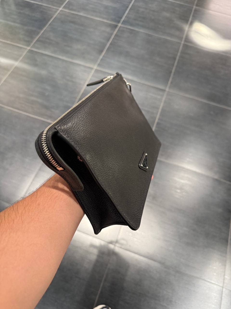 Клатч кожаный Prada Prada Outlet