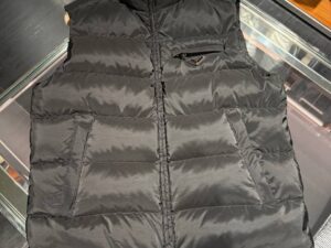Пуховый жилет Prada Prada Outlet