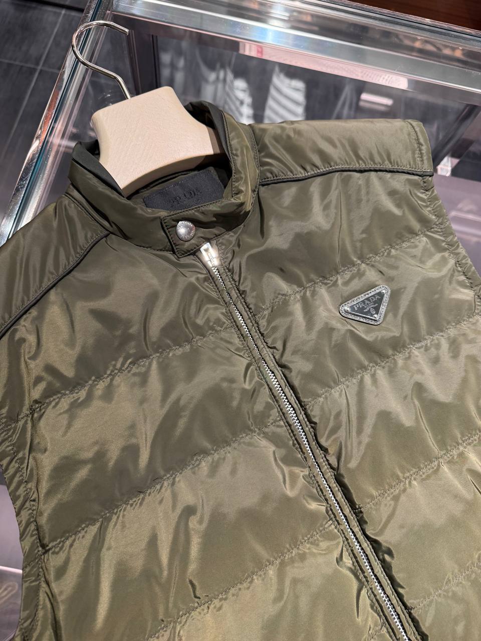Пуховый жилет Prada Prada Outlet 2