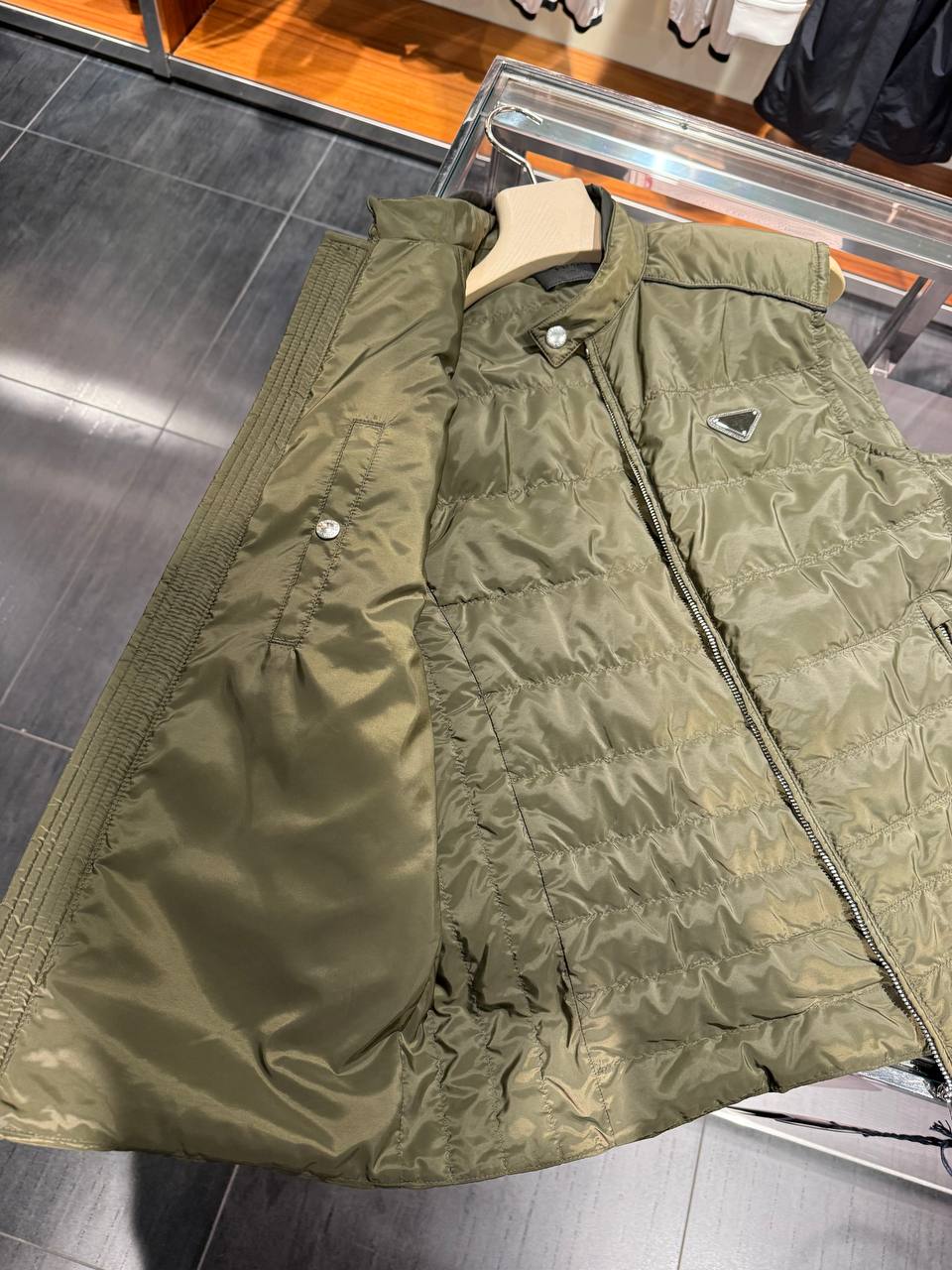 Пуховый жилет Prada Prada Outlet 2