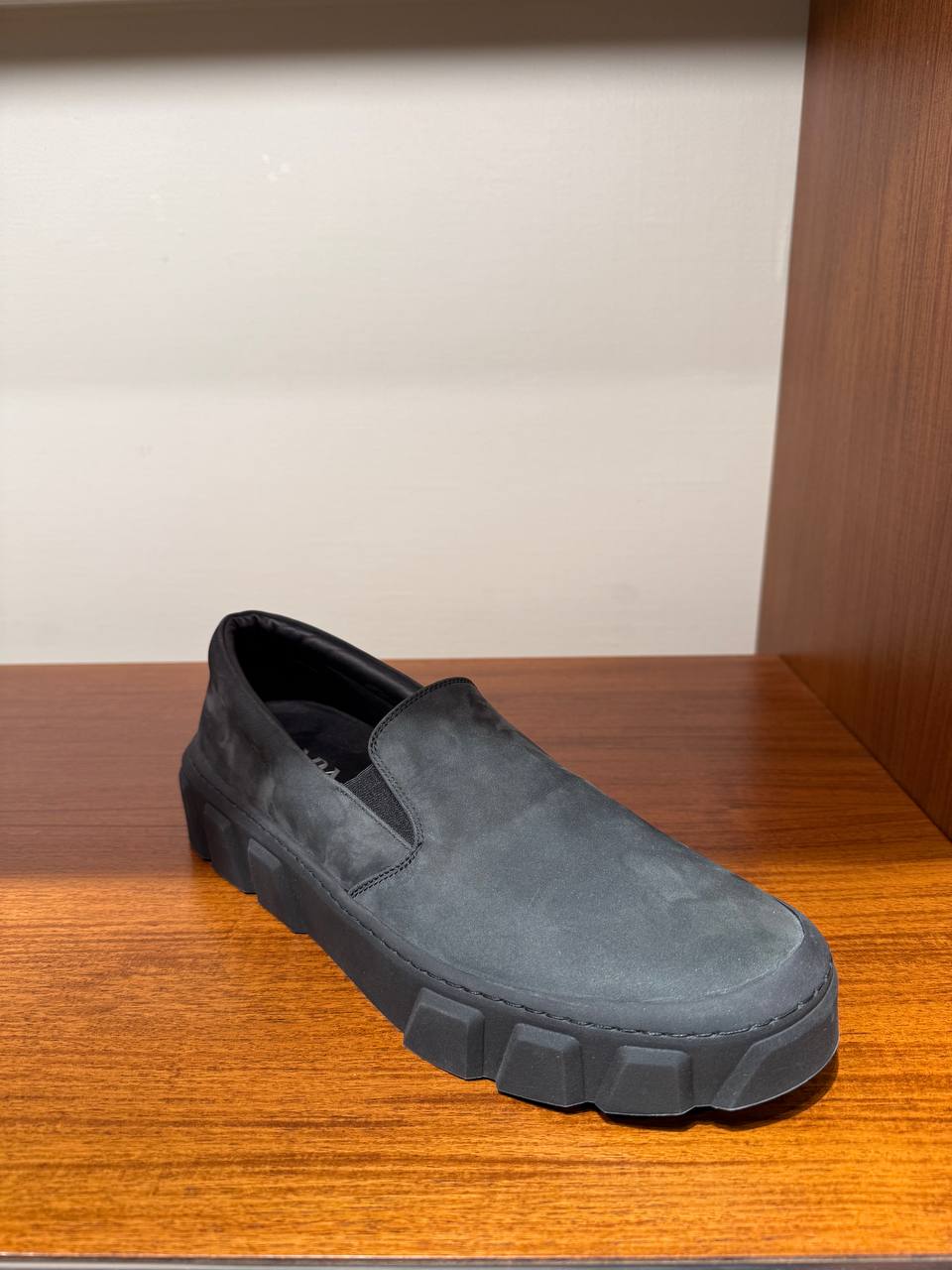 Слипоны мужские Prada Prada Outlet