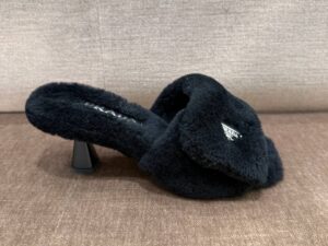 Мюли Prada из овчины Prada — фото 1 Мюли Prada из овчины Prada