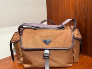 Сумка-мессенджер Prada Tessuto Prada Outlet
