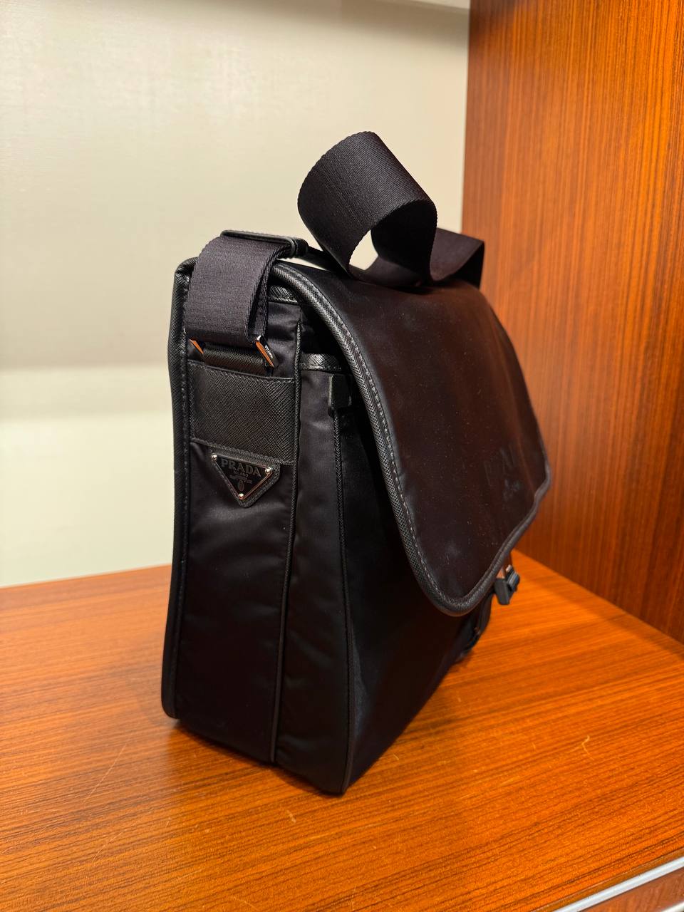 Сумка-мессенджер Prada Tessuto Prada Outlet 2 3