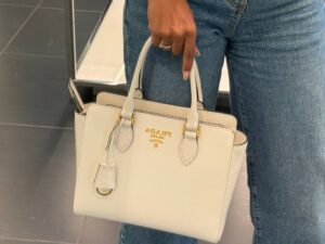 Кожаная сумка Prada Saffiano Prada