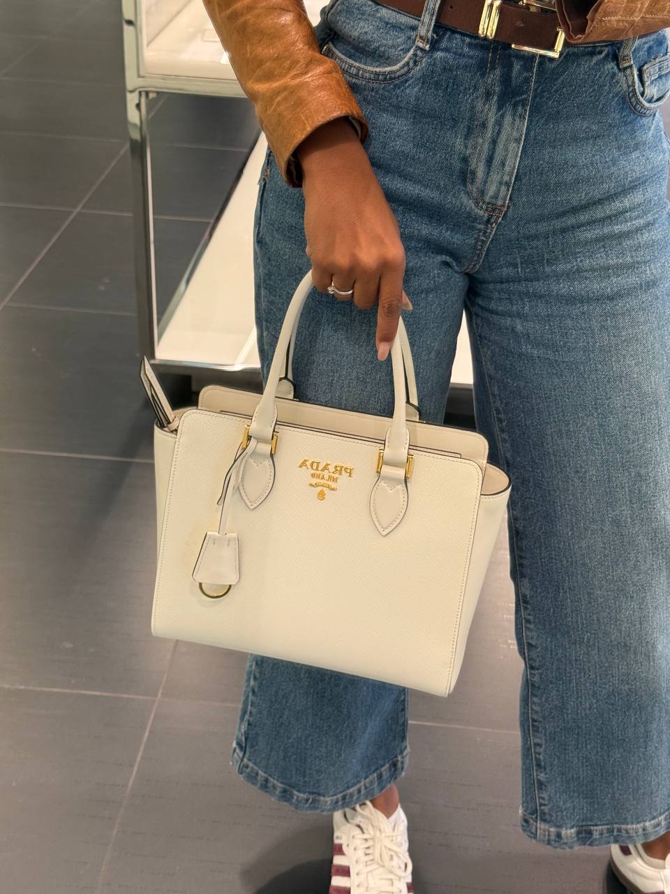 Кожаная сумка Prada Saffiano Prada