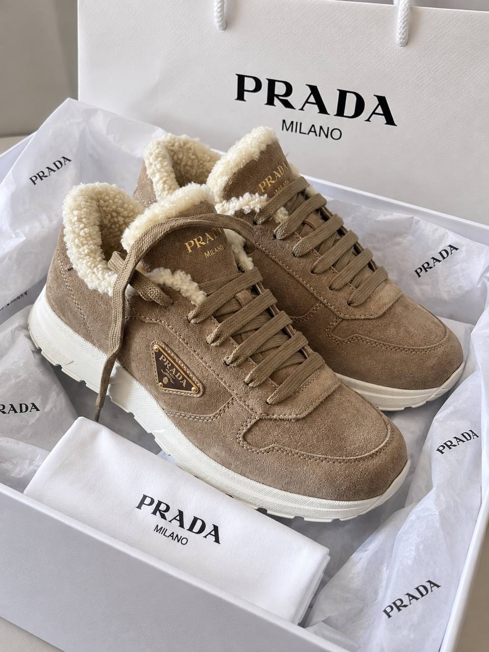 Кроссовки замшевые Prada Prada Outlet