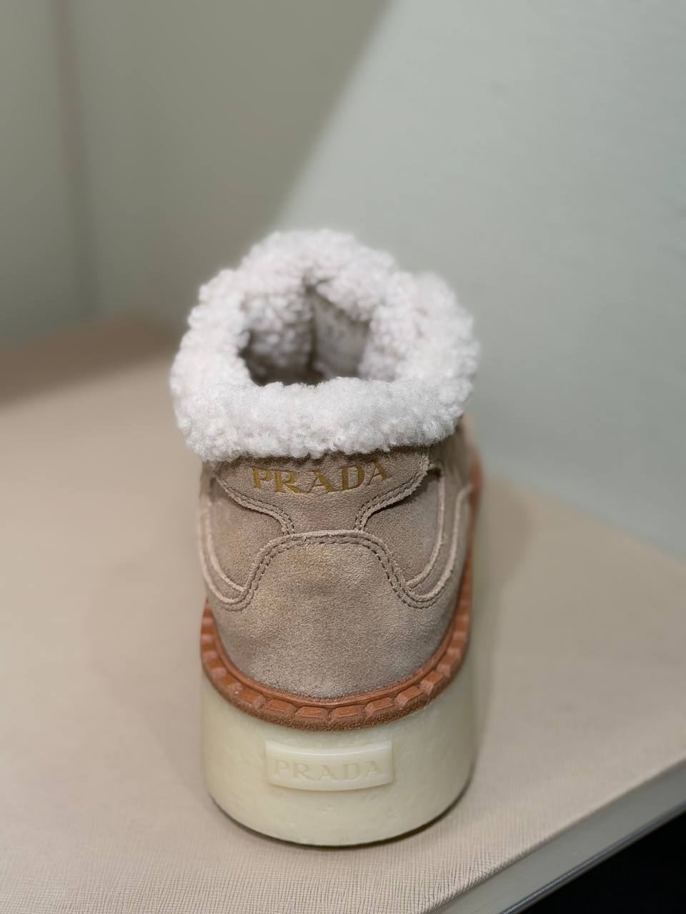 Кроссовки женские Prada Prada Outlet