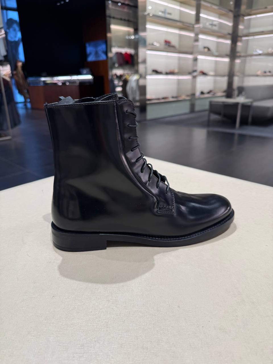 Ботинки женские Prada Spazzolato Prada