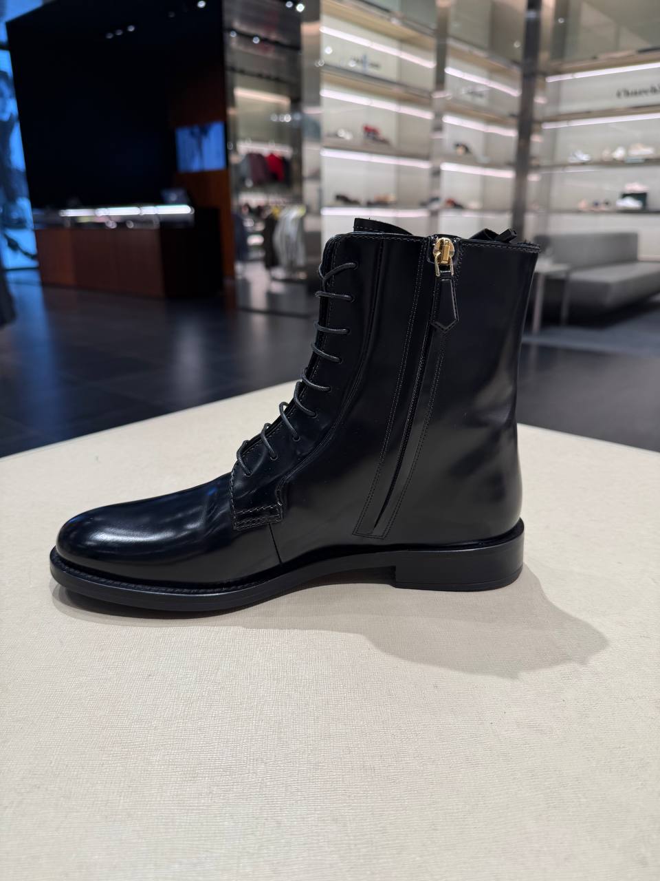 Ботинки женские Prada Spazzolato Prada