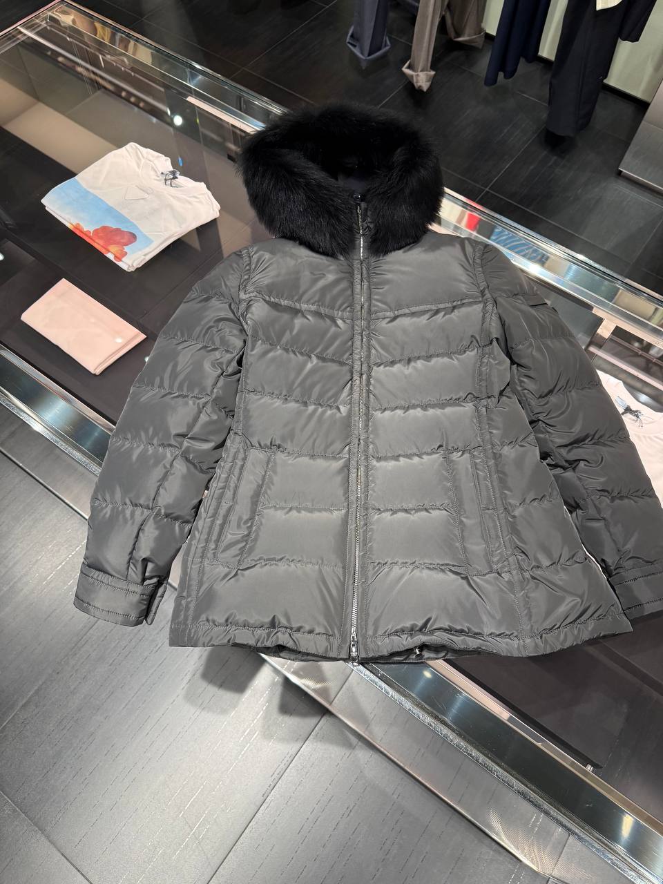 Пуховик женский Prada Prada Outlet 2 3 4 5