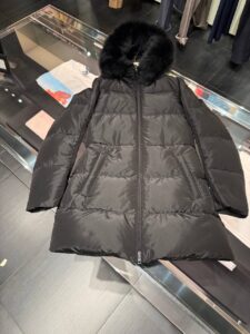 Пуховик женский Prada Prada Outlet 2