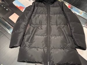 Пуховик женский Prada Prada Outlet 2