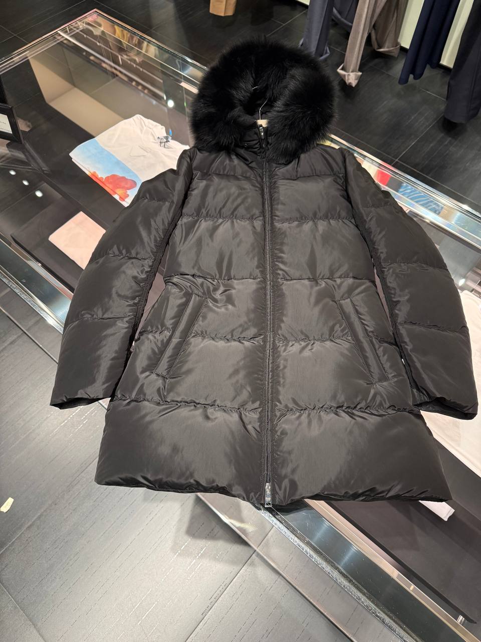Пуховик женский Prada Prada Outlet 2
