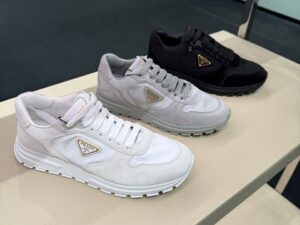 Кроссовки Prada комбинированные Prada Outlet
