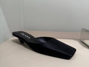 Мюли Prada из сатина Prada