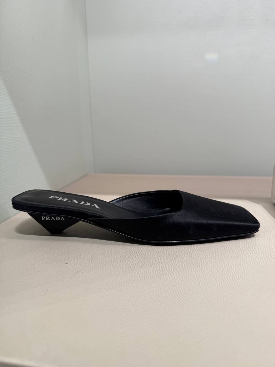 Мюли Prada из сатина Prada