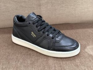 Кроссовки женские Prada Prada Outlet