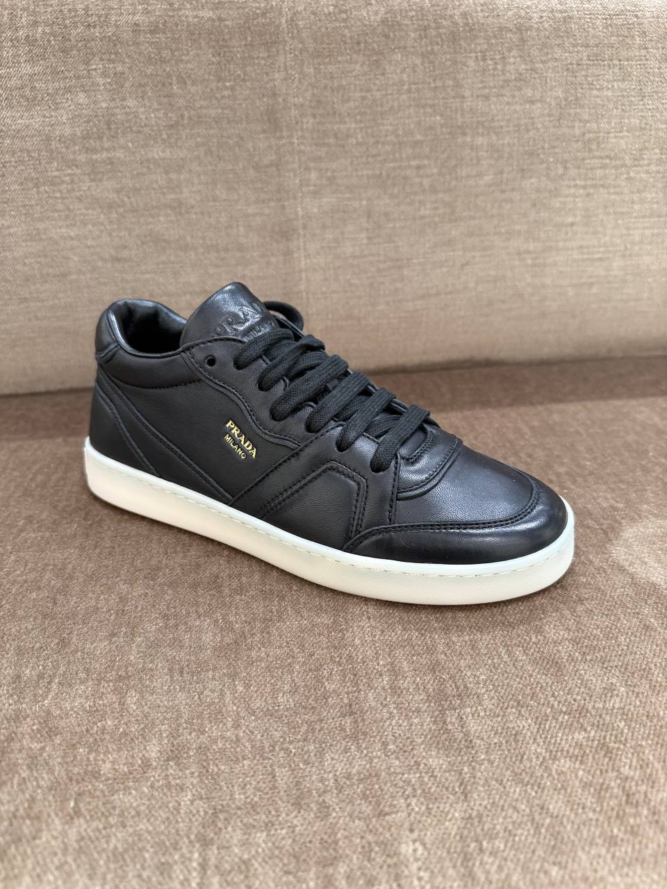 Кроссовки женские Prada Prada Outlet