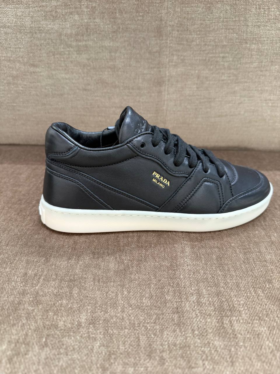 Кроссовки женские Prada Prada Outlet