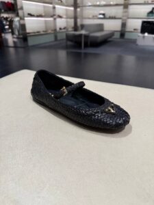 Балетки Prada из плетеной кожи