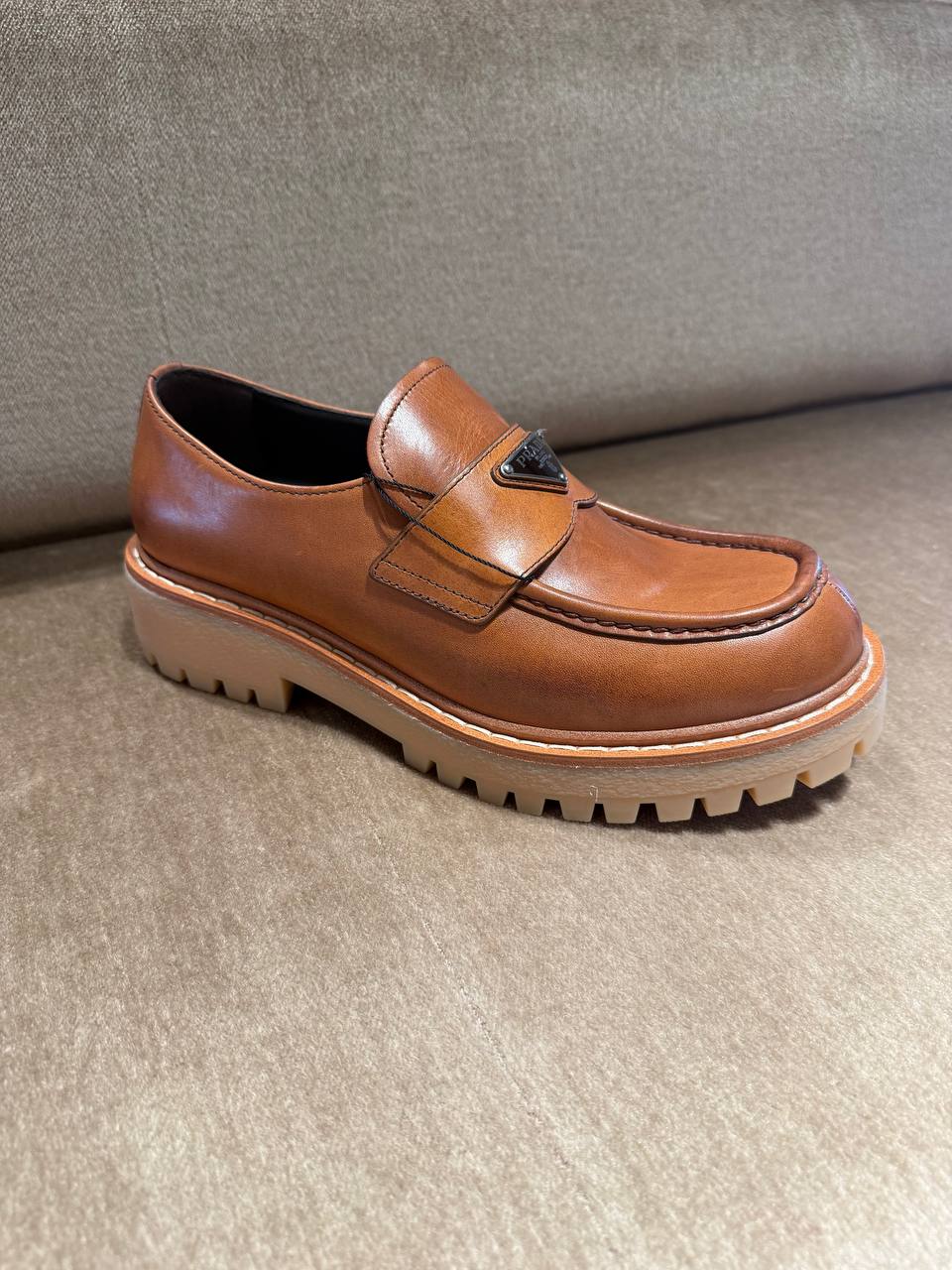 Лоферы мужские Prada Prada Outlet