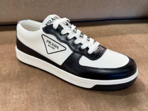 Кожаные кеды Prada Prada Outlet