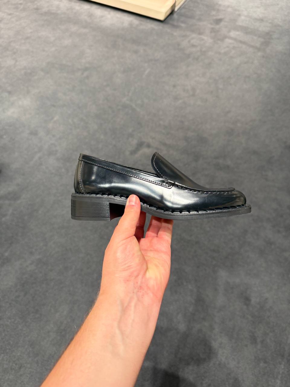 Кожаные лоферы Prada Spazzolato Prada