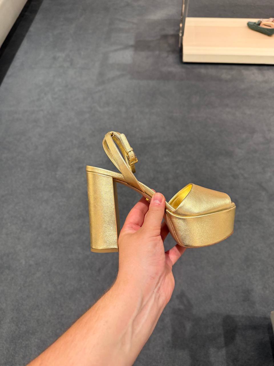 Босоножки Prada Platino Prada Outlet