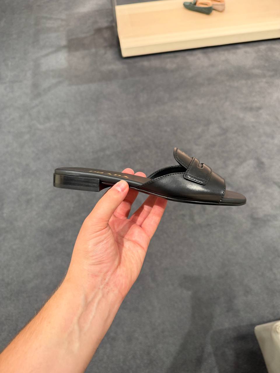 Кожаные мюли Prada Prada Outlet