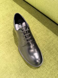 Дерби Prada из кожи Prada