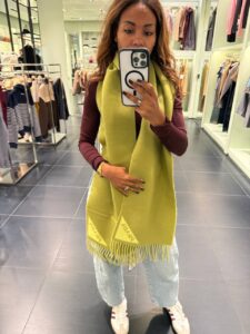 Шарф женский Prada Prada Outlet
