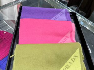 Шарф женский Prada Prada Outlet