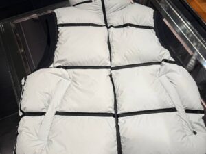 Пуховый жилет Prada Prada Outlet