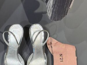 Джинсы женские Seventy MaxMara — фото 1 Джинсы женские Seventy MaxMara