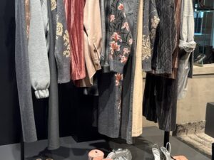 Босоножки серебристые N21 MaxMara