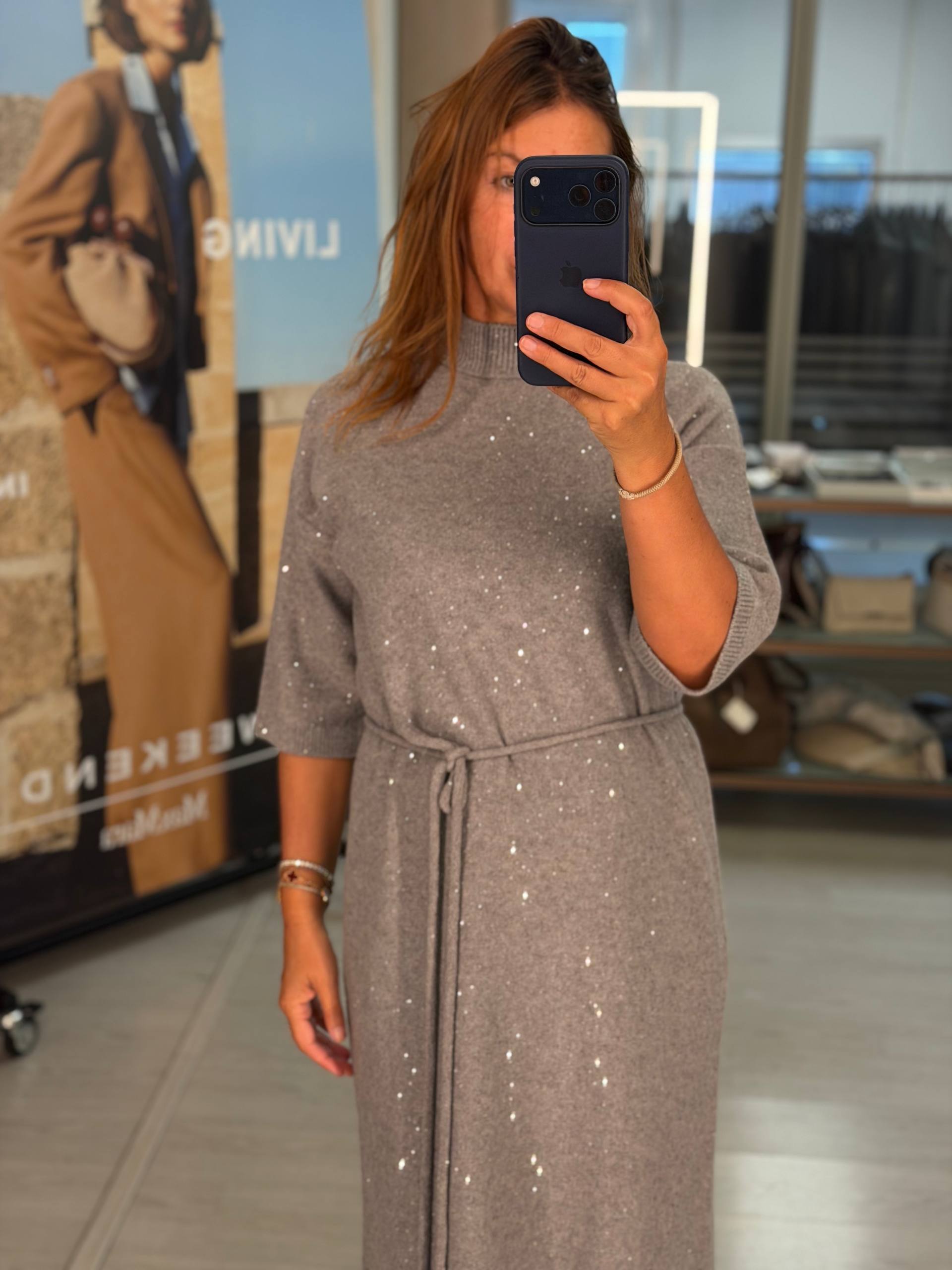 Вязаное платье миди с MaxMara