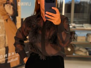 Блуза черная с перьями MaxMara