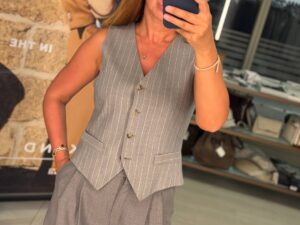 Жилет женский в полоску MaxMara