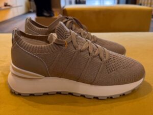 Кроссовки трикотажные бежевые MaxMara
