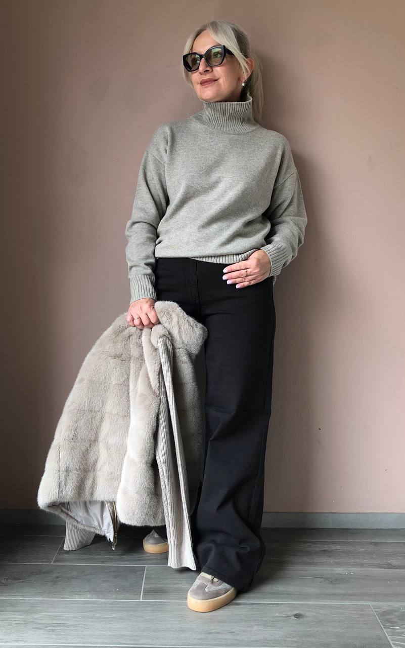 Женский джемпер с высоким MaxMara
