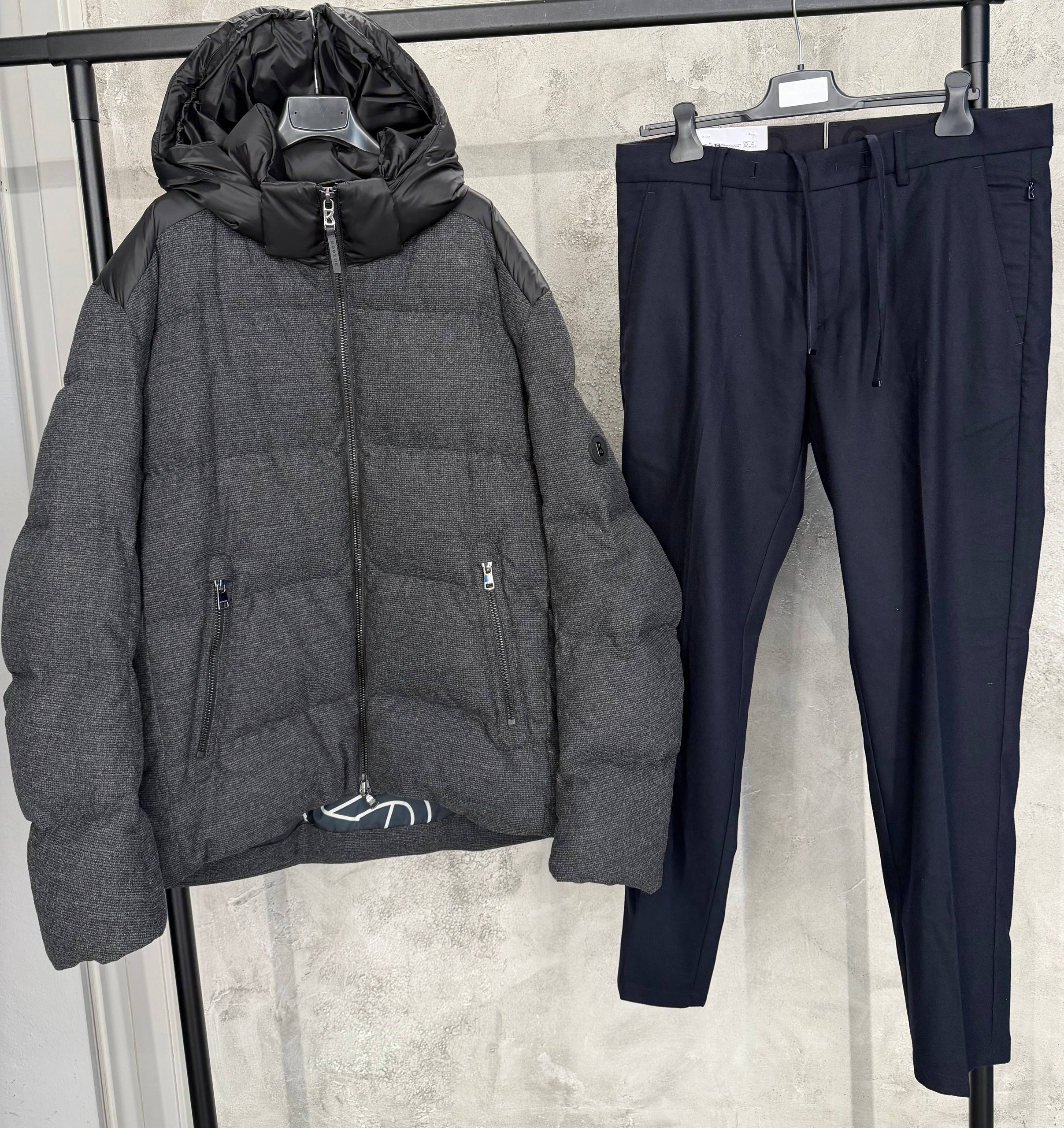 Пуховик мужской с капюшоном MaxMara