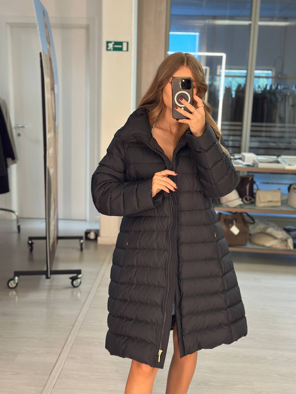 Пуховик удлиненный Weekend Max MaxMara