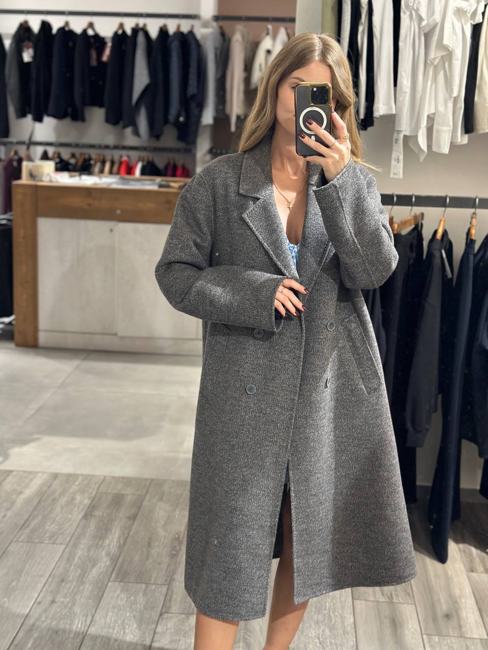 Пальто двубортное Seventy MaxMara