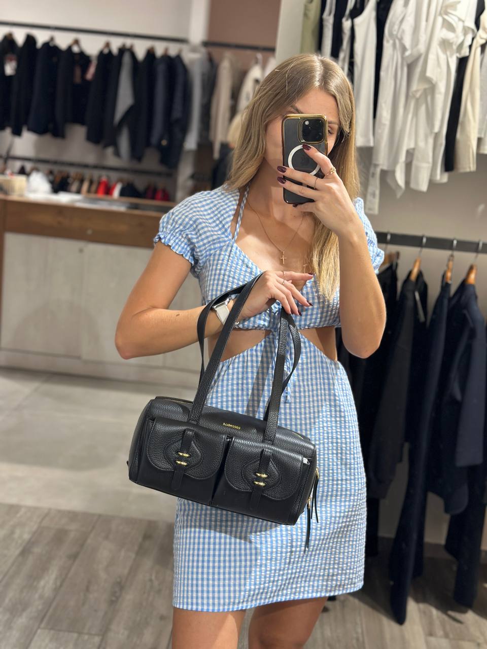 Кожаная сумка Coccinelle MaxMara