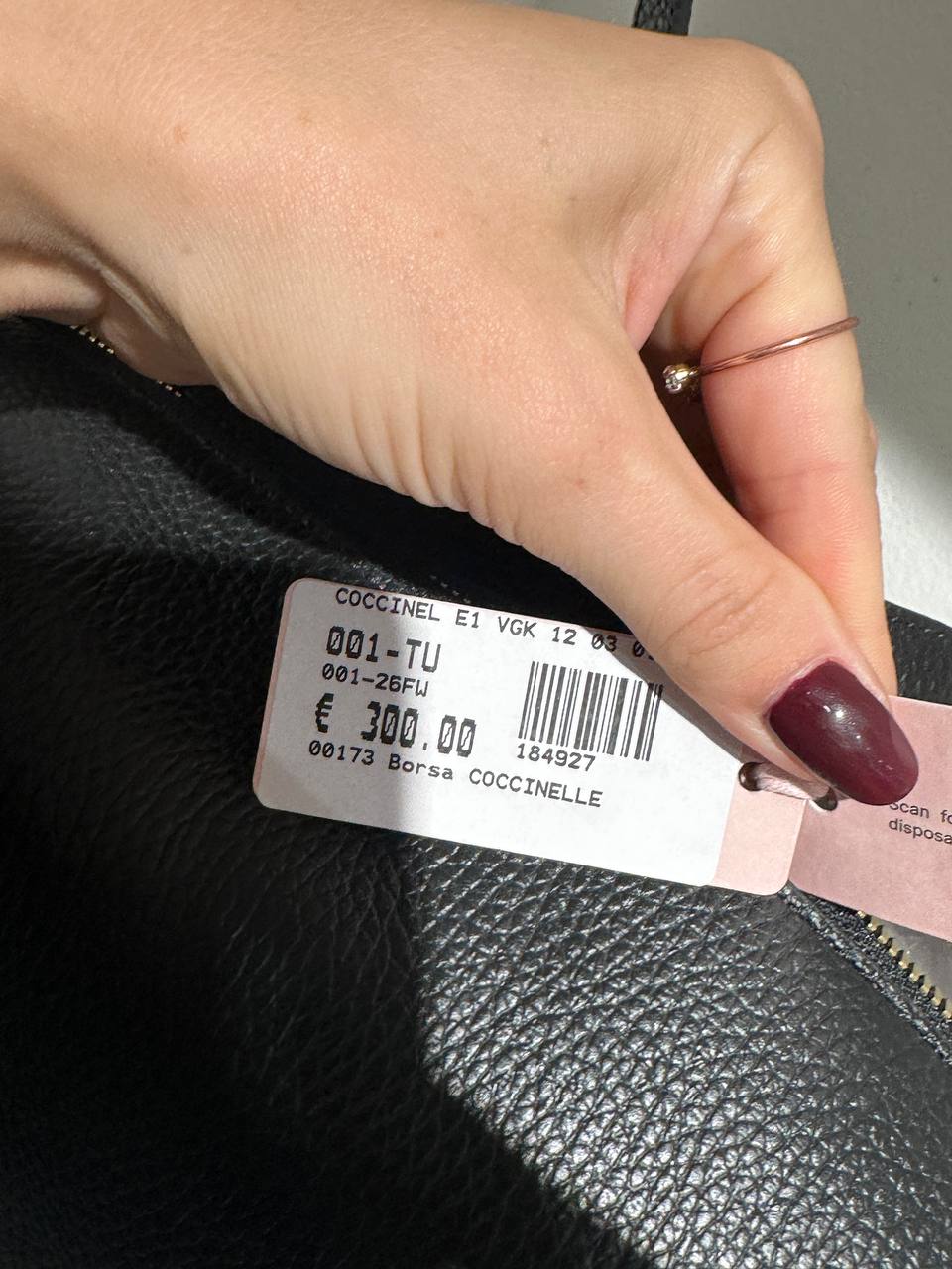 Кожаная сумка Coccinelle MaxMara
