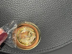 Сумка женская Coccinelle MaxMara — фото 1 Сумка женская Coccinelle MaxMara