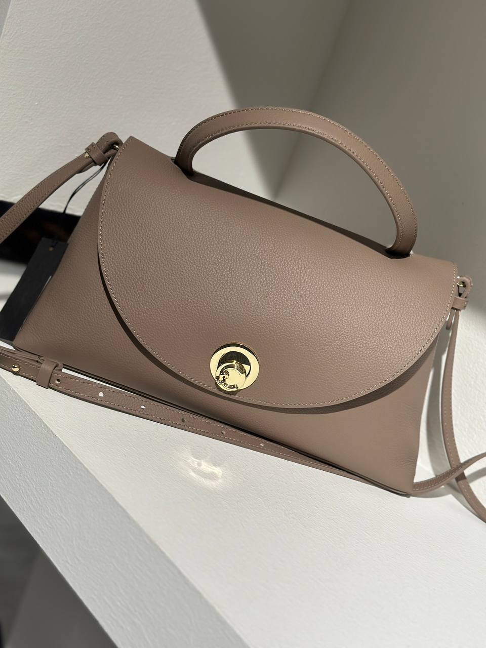 Сумка кожаная Coccinelle 2 MaxMara