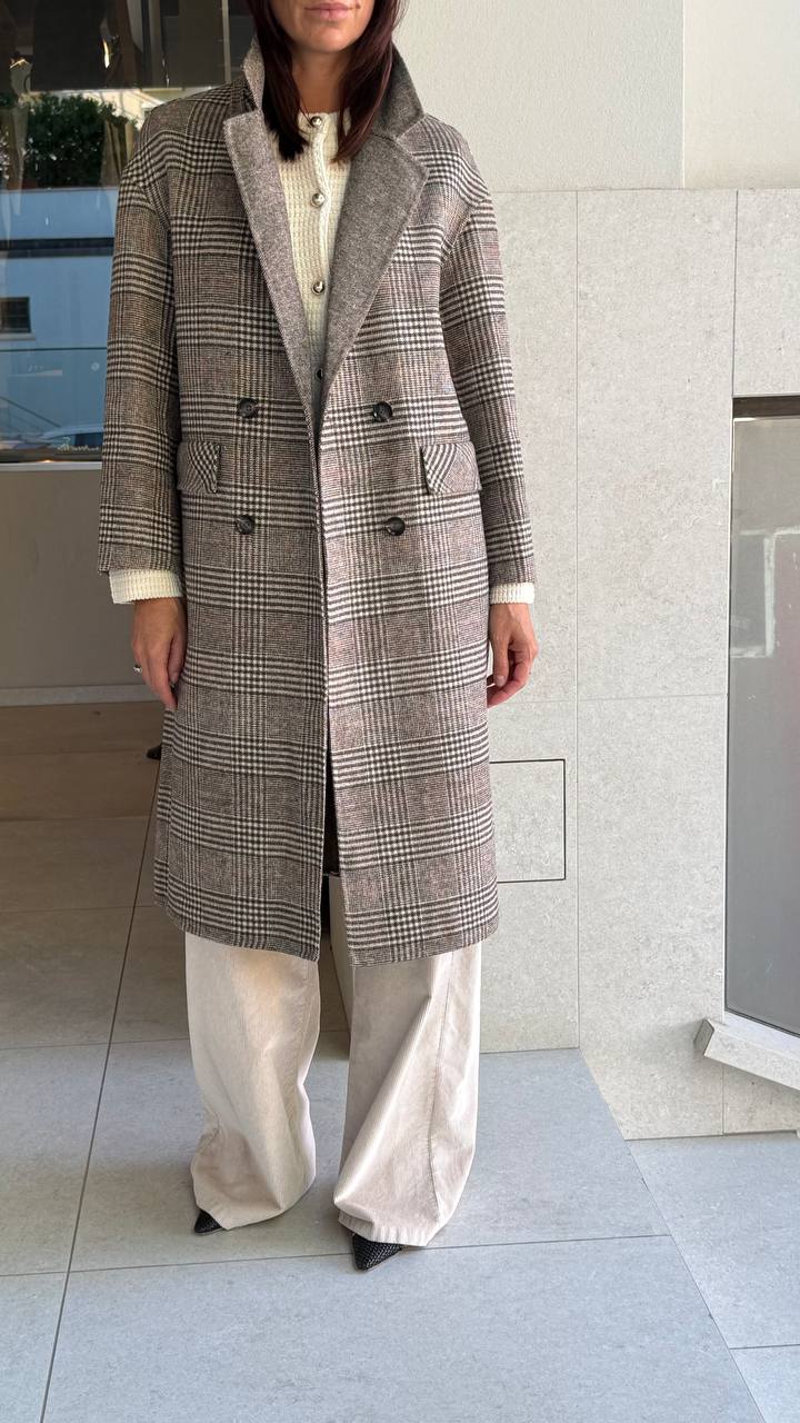 Пальто двубортное в клетку MaxMara
